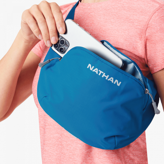 Nathan Limitless 2L Sling Deep Blue/Sky Blue